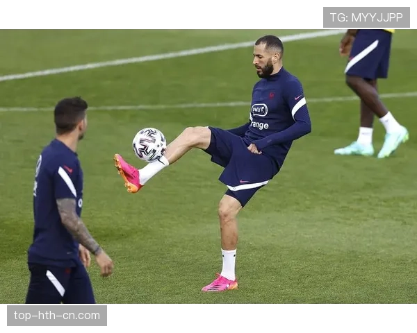 本泽马状态下滑是否源于年龄增长？